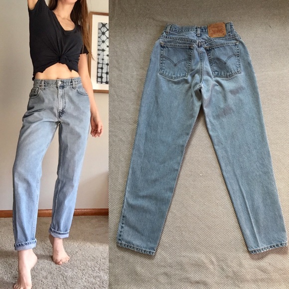 levi mom jeans light wash